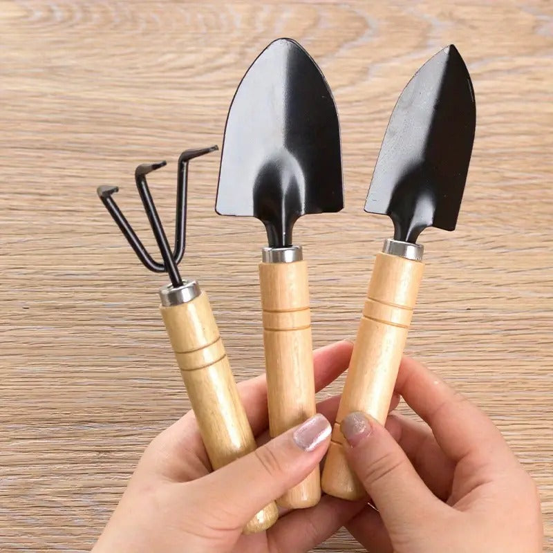 3 Pcs Gardening Tool Set, Hand Tool Kit for Home Gardening, Small Sized Hand Cultivator, Small Trowel & Garden Fork, Perfectly Sized for Kids, Ideal for Home Gardening, Flower Pot and Lawn