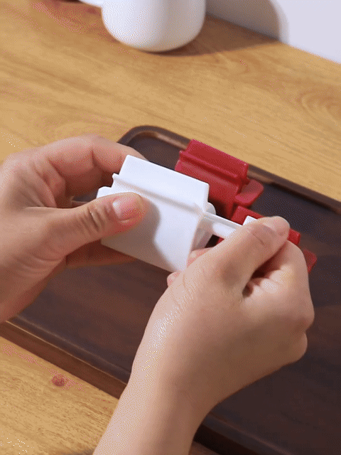 Toothpaste Sqeezer Roller