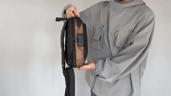 Usb Chest Bag